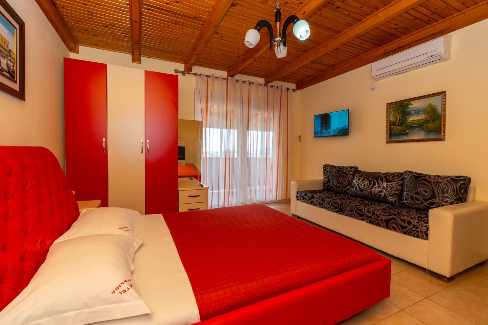 Hotel Albania Веліпоя Екстер'єр фото