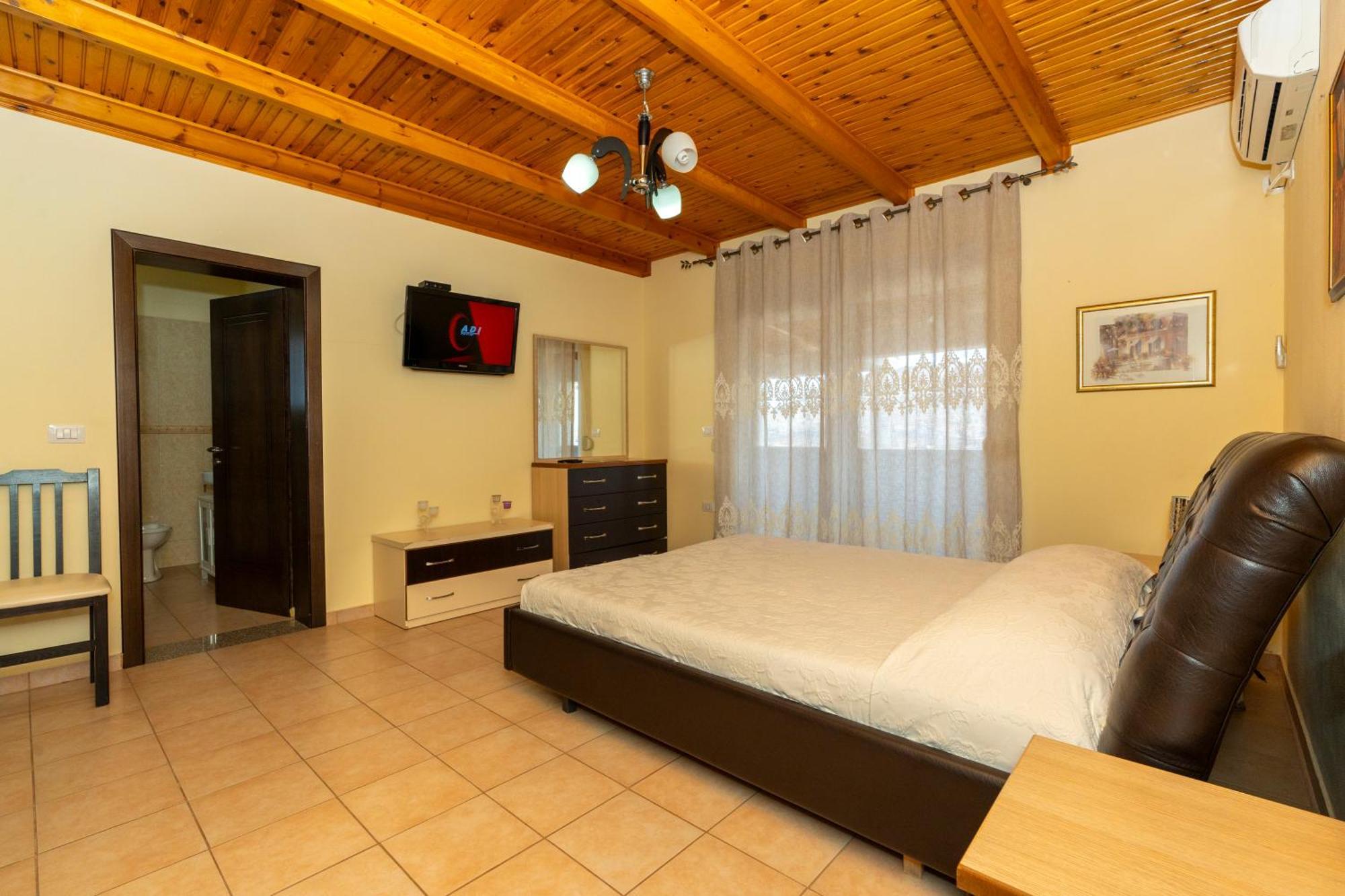 Hotel Albania Веліпоя Екстер'єр фото