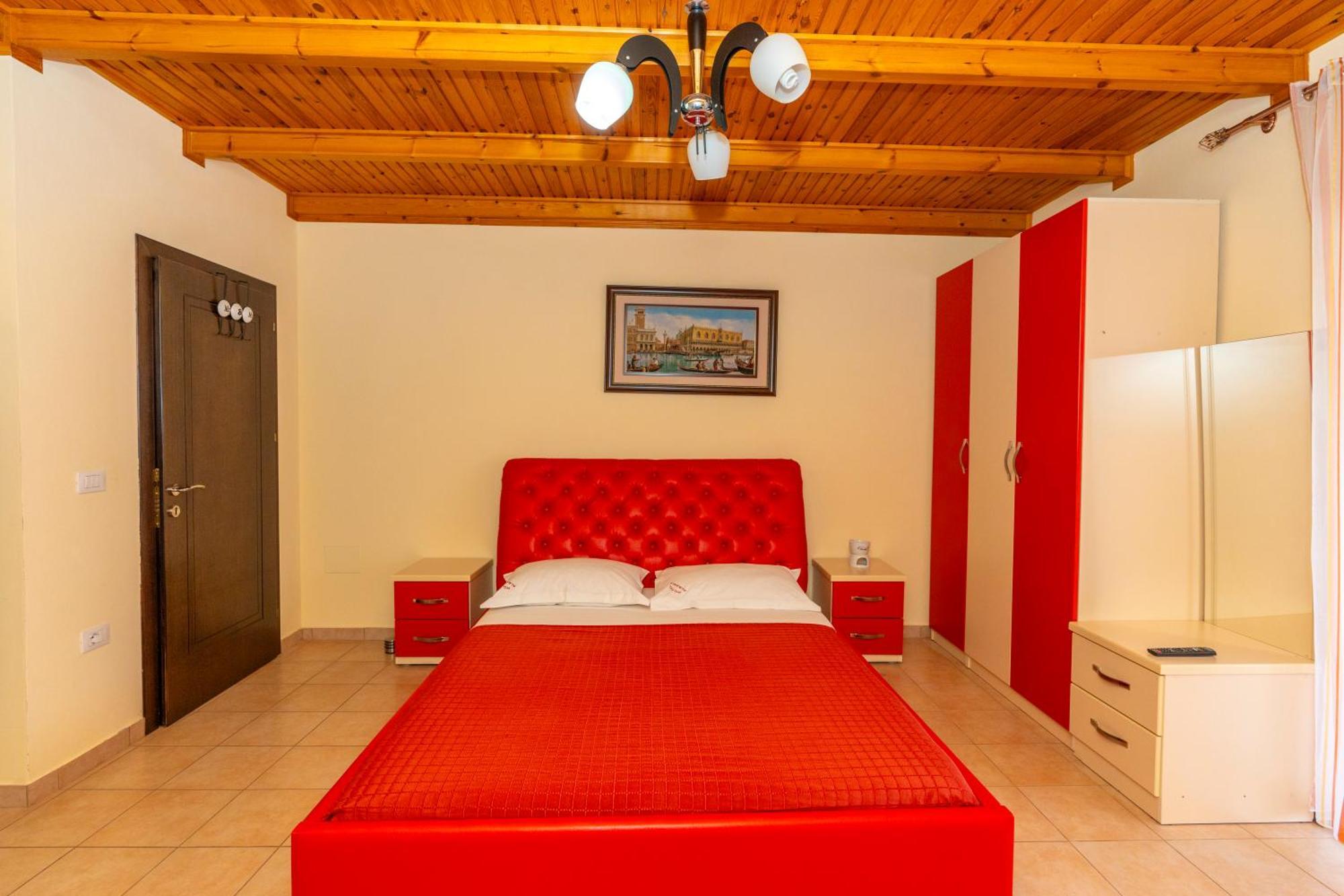 Hotel Albania Веліпоя Екстер'єр фото