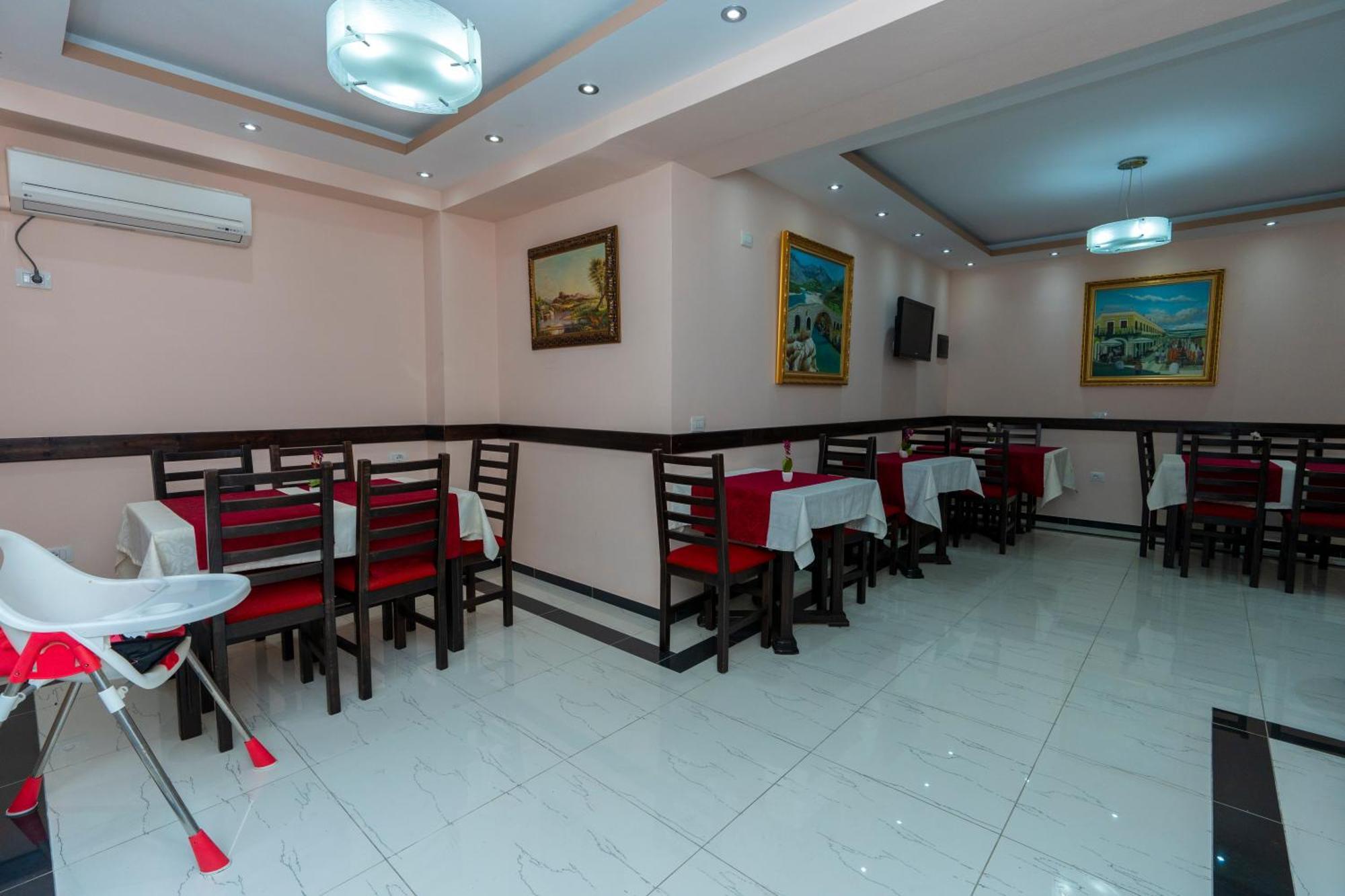 Hotel Albania Веліпоя Екстер'єр фото