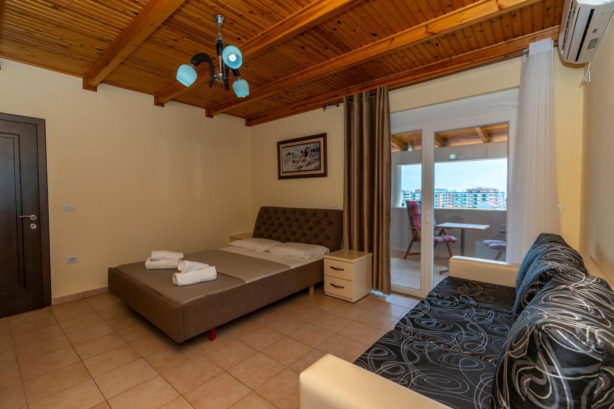 Hotel Albania Веліпоя Екстер'єр фото