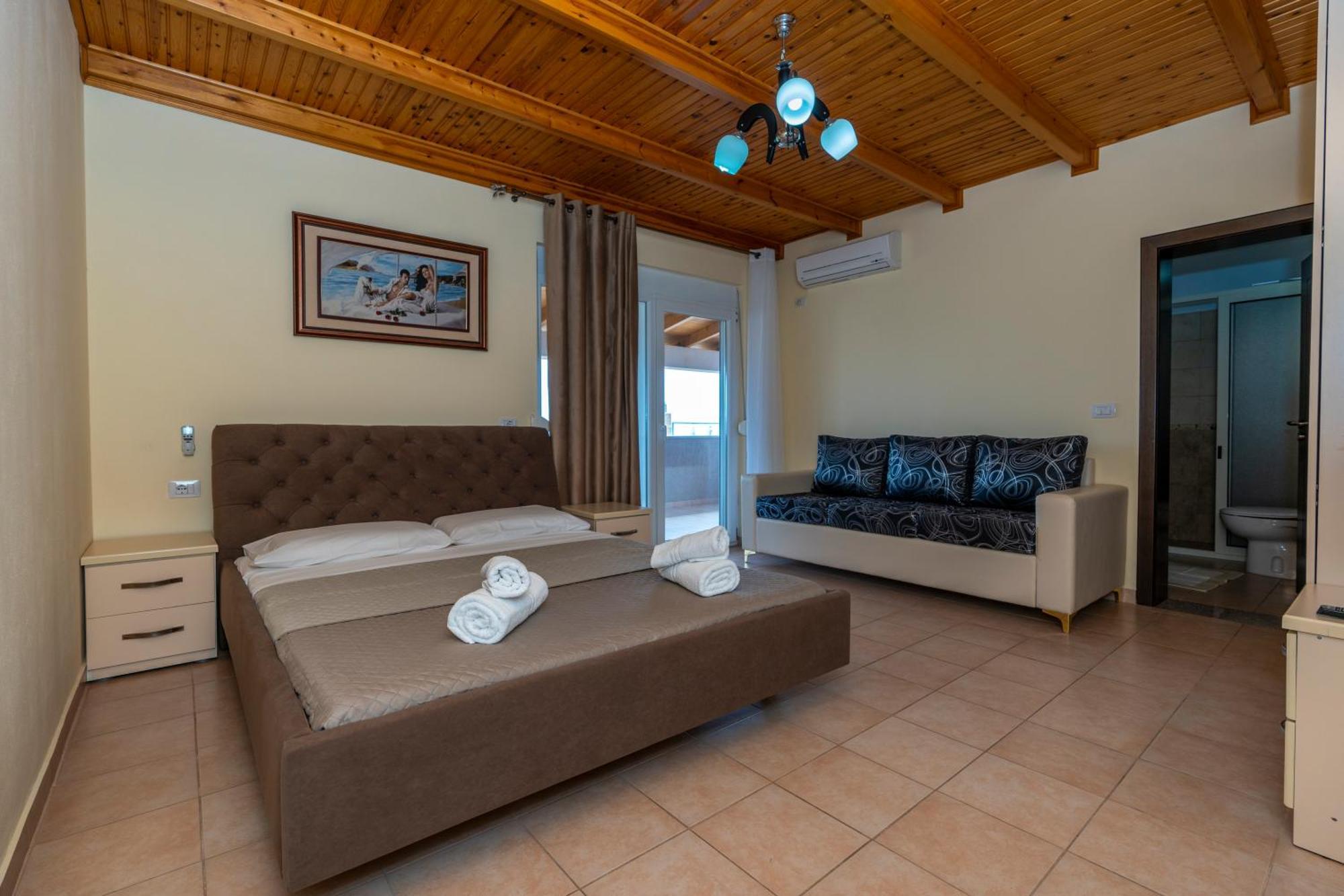 Hotel Albania Веліпоя Екстер'єр фото
